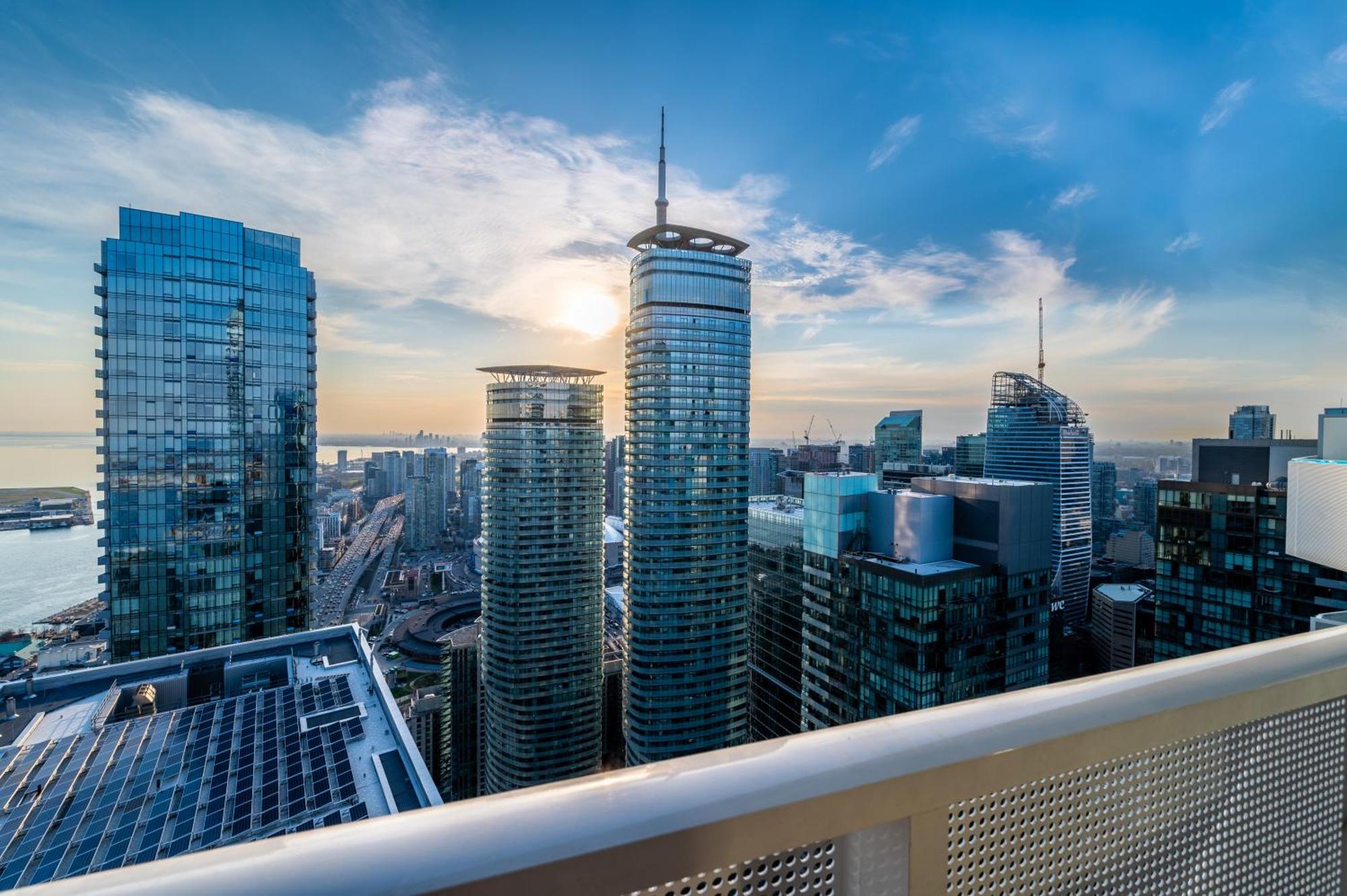 Presidential Suite Heart Of Downtown With Stunning View Toronto Exterior photo